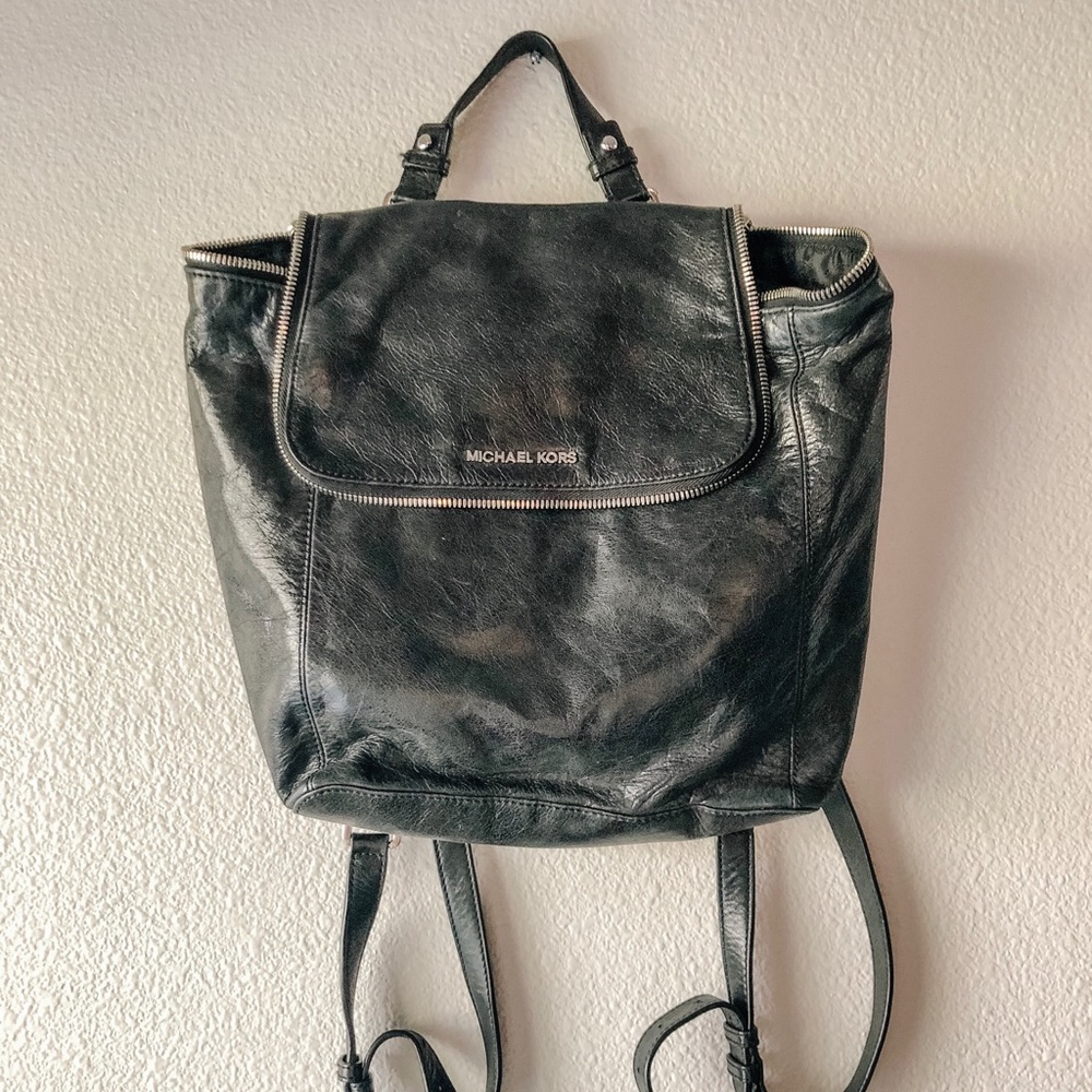 Black leather Michael Kors backpack!